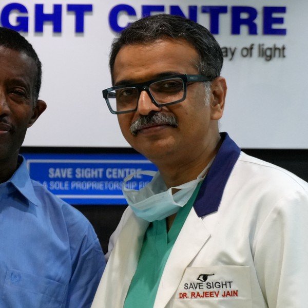 Dr. Rajeev Jain, Director & Principal Retina, Cataract, LASIK & Uvea Specialist at Save Sight Centre, Delhi